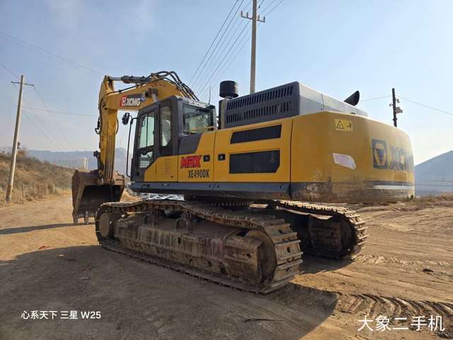 徐工 XE370D 挖掘机