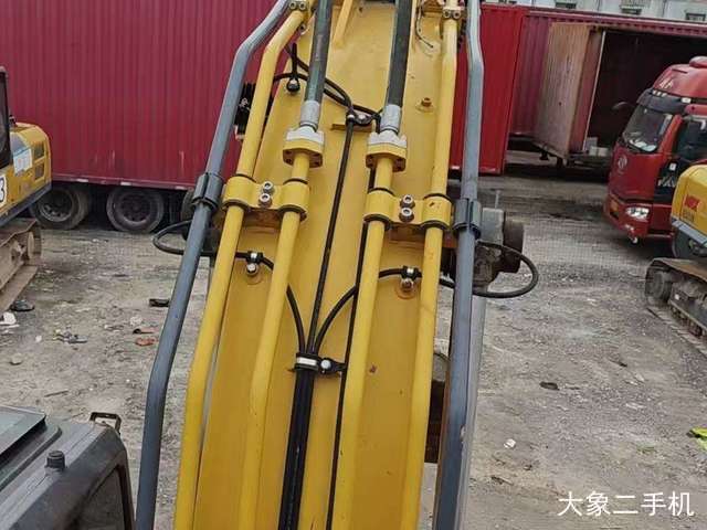 徐工 XE135D 挖掘机