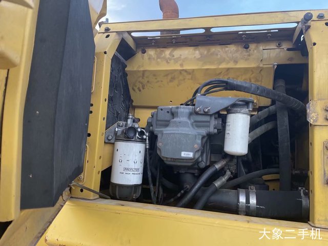 小松 PC240LC-8 挖掘机