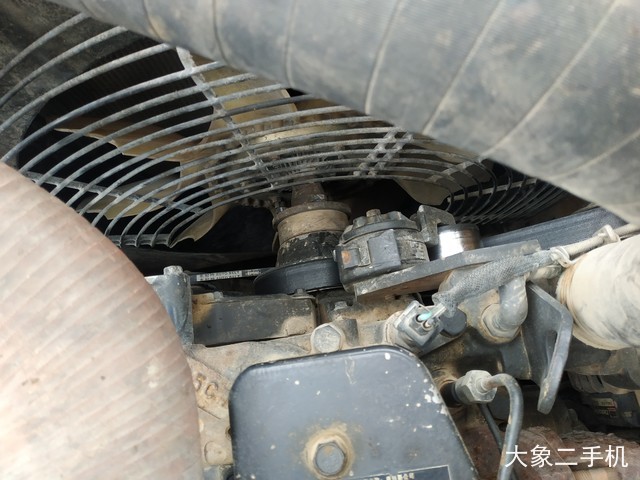 现代 R150LC-9 挖掘机