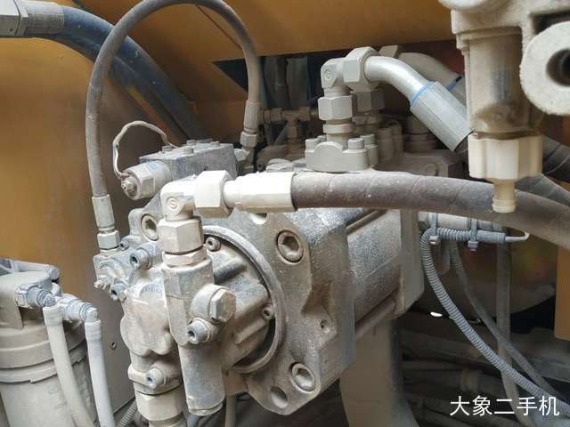徐工 XE135D 挖掘机