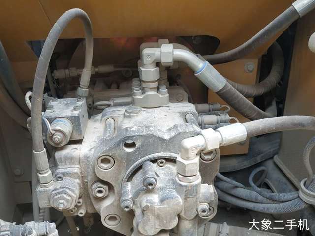 徐工 XE135D 挖掘机