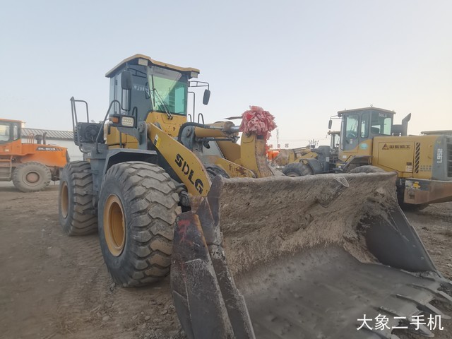 山东临工 LG953L节能型 装载机