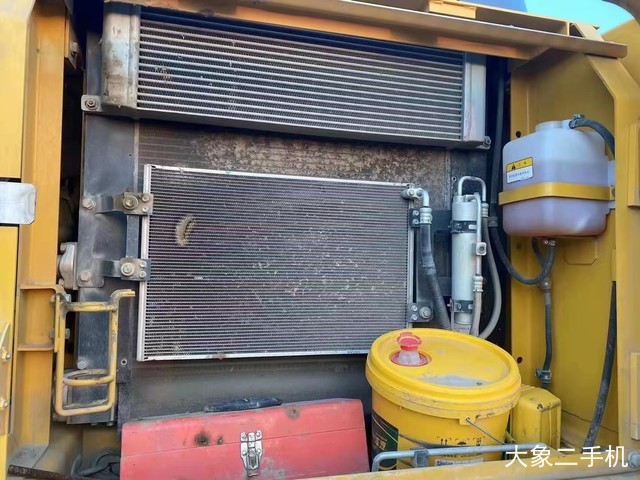 山推 SE210W 挖掘机