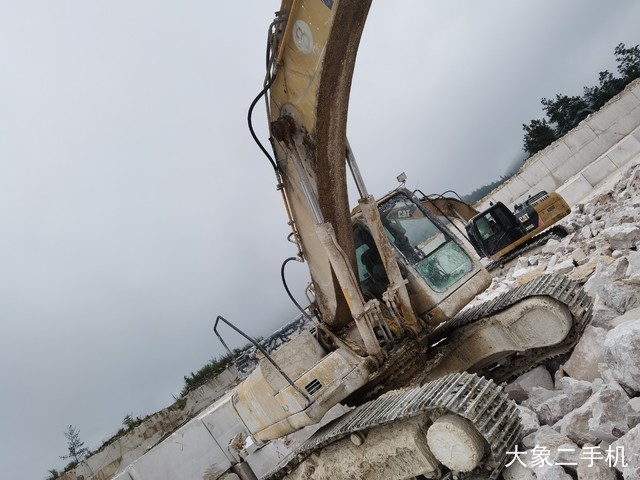 小松 PC300-7 挖掘机