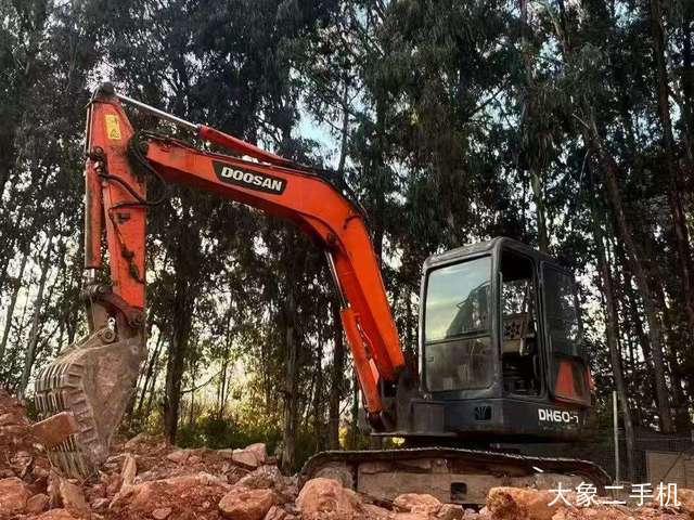 斗山 DX55-9C 挖掘机