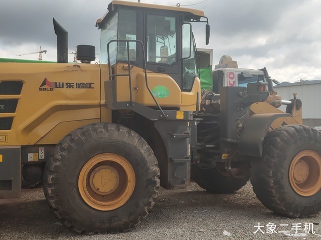 山东临工 L955F 装载机