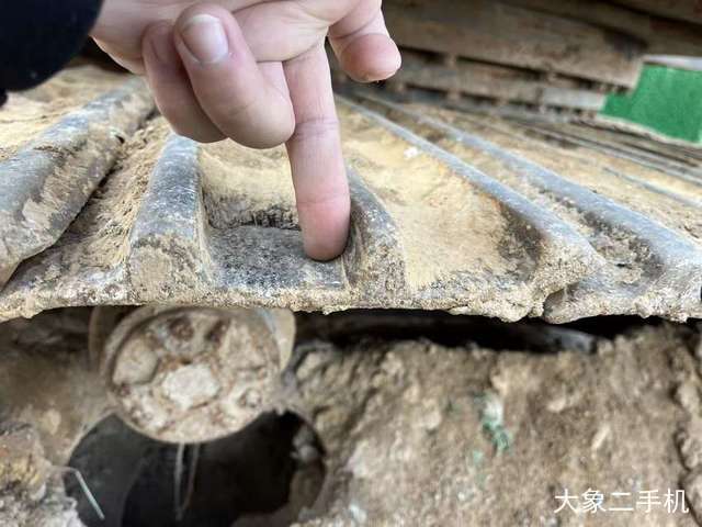 山东临工 E6210F 挖掘机