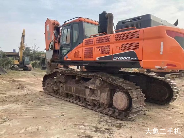 斗山 DX500 挖掘机