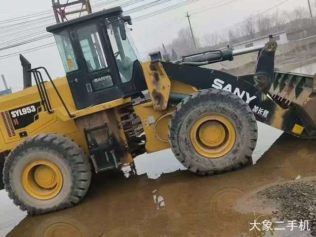 三一重工 SYL956H 装载机