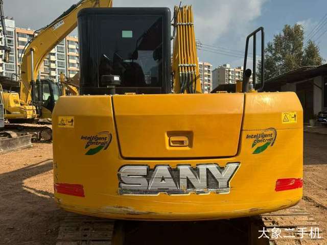 三一重工 SY75C-10 挖掘机