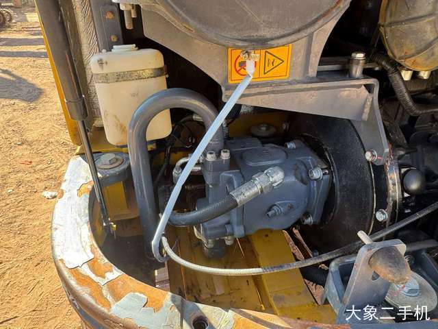 徐工 XE60D 挖掘机