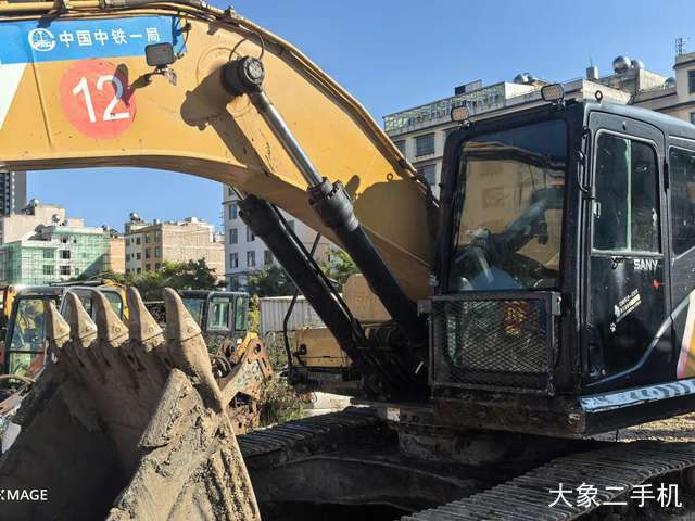 三一重工 SY245H 挖掘机