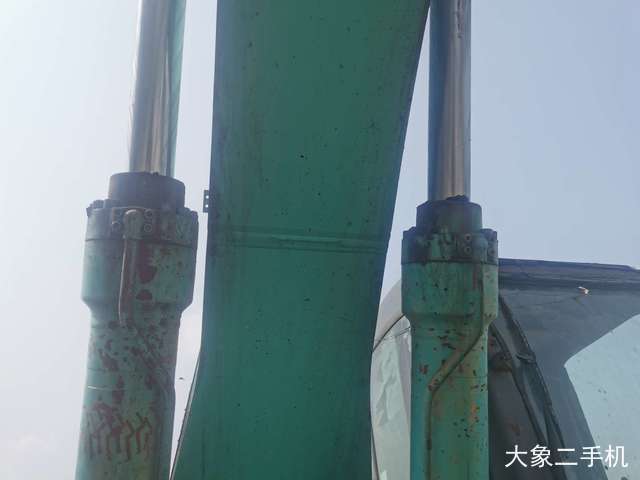 神钢 SK250LC-8 挖掘机