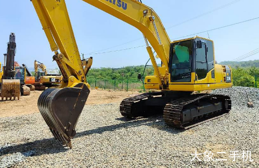 小松 PC200-8N1 挖掘机