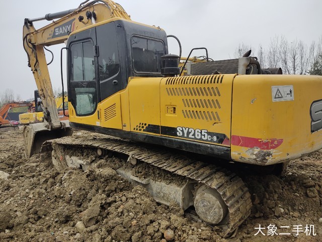 三一重工 SY235C-8S 挖掘机