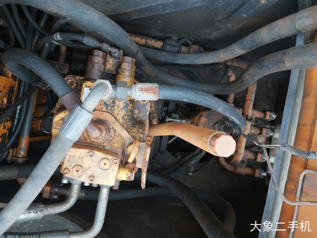三一重工 SY235C-9 挖掘机