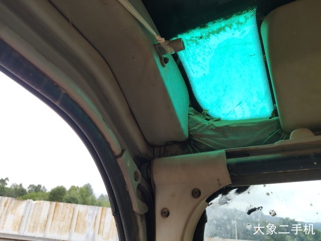 山东临工 LG6150 挖掘机