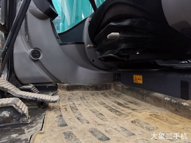 神钢 SK250 挖掘机