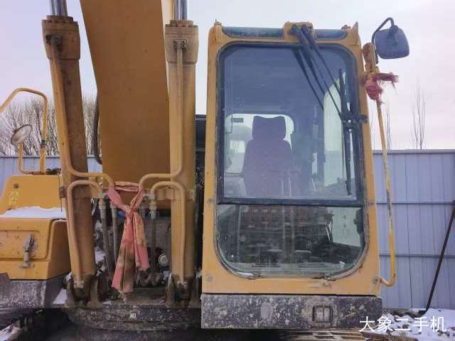 山东临工 E6250F 挖掘机