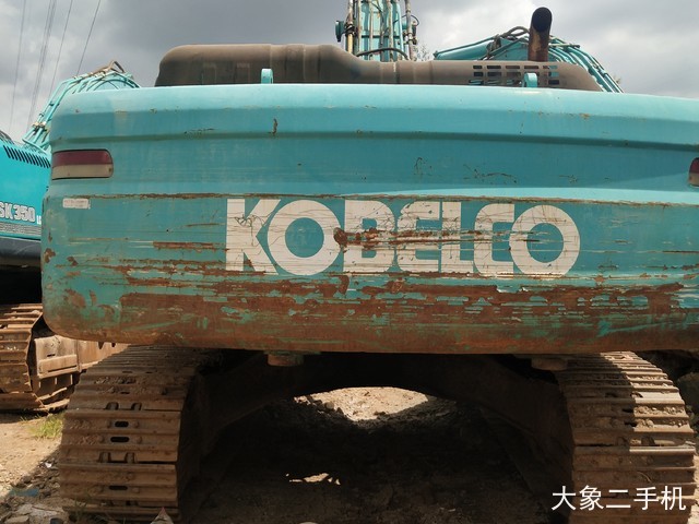 神钢 SK350LC-8 挖掘机