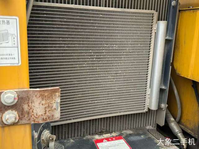 徐工 XE75D 挖掘机