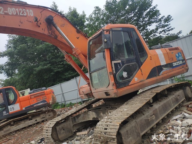 斗山 DH215-7 挖掘机