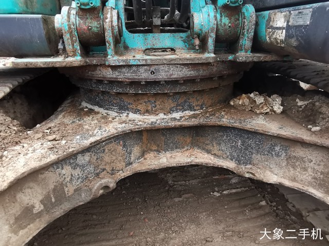 神钢 SK250 挖掘机