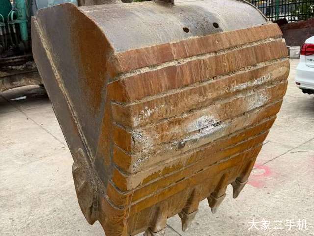 神钢 SK210 挖掘机