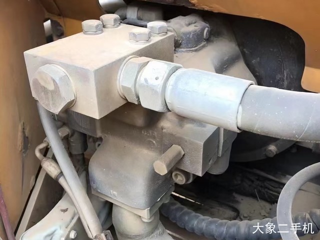 雷沃重工 FR80-7 挖掘机