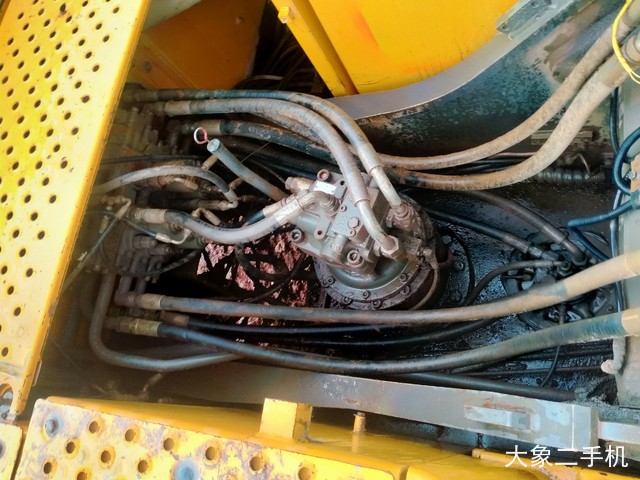 沃尔沃 EC210B 挖掘机