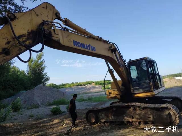 小松 PC270-7 挖掘机