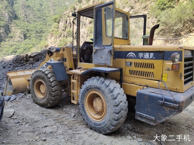 宇通重工 ZL30E-1 装载机