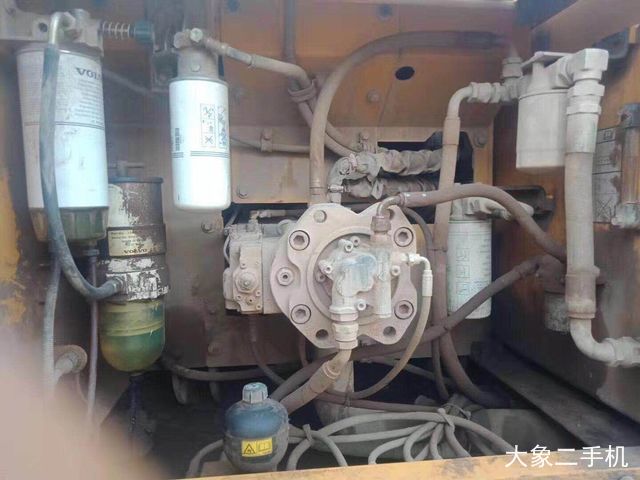 沃尔沃 SD200DX 挖掘机