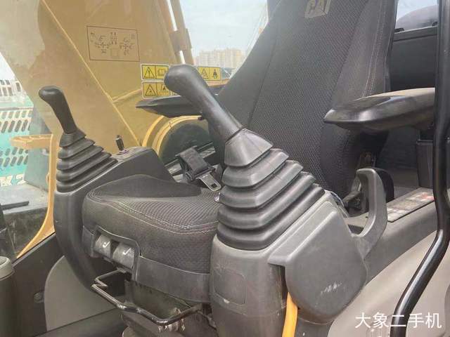 卡特彼勒 330D2L液压 挖掘机