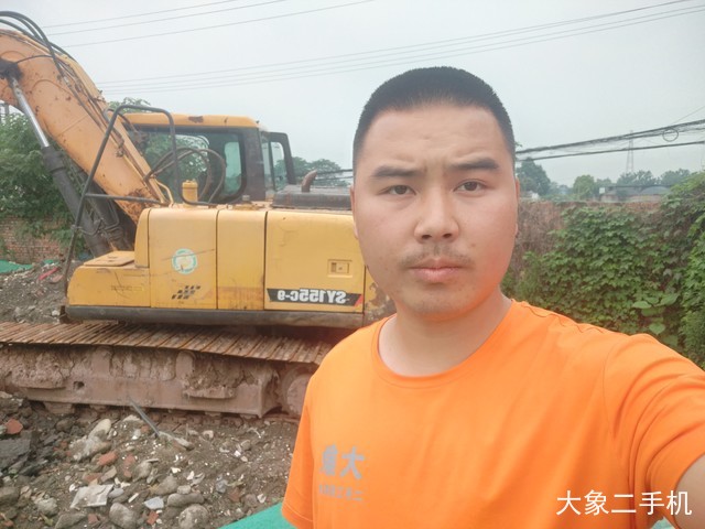三一重工 SY135C 挖掘机