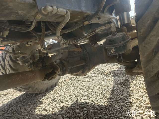 现代 R180W-9A 挖掘机