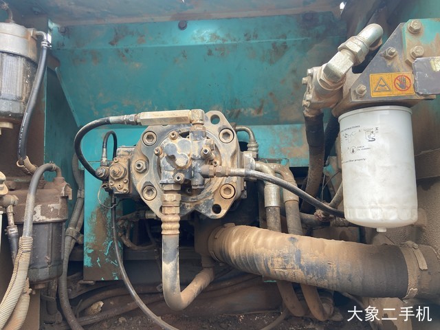 神钢 SK350LC-8 挖掘机