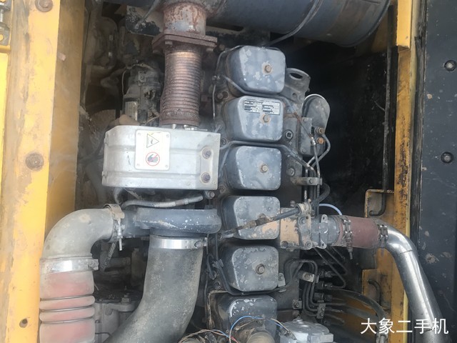 龙工 LG6225D 挖掘机