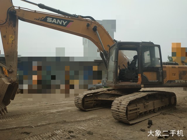 三一重工 SY215C-9 挖掘机