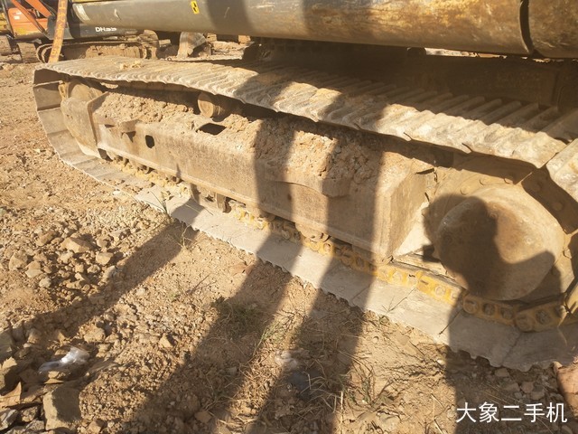 徐工 XE135B 挖掘机