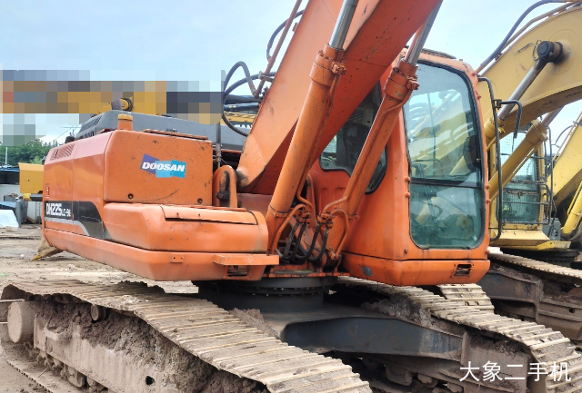 斗山 DH225LC-9 挖掘机