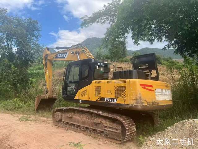 三一重工 SY205C-9 挖掘机