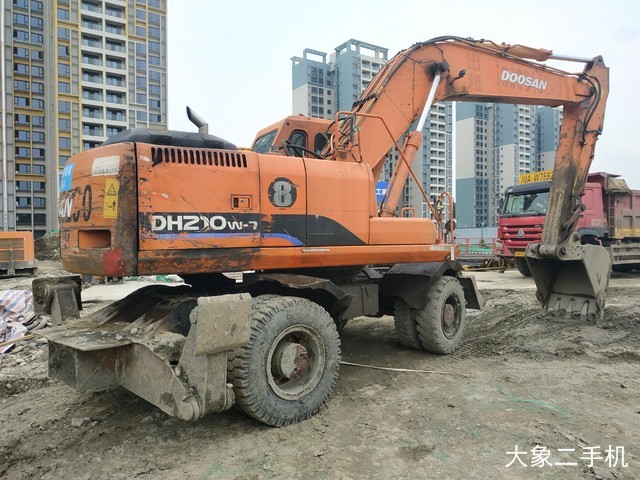 斗山 DH210W-7 挖掘机