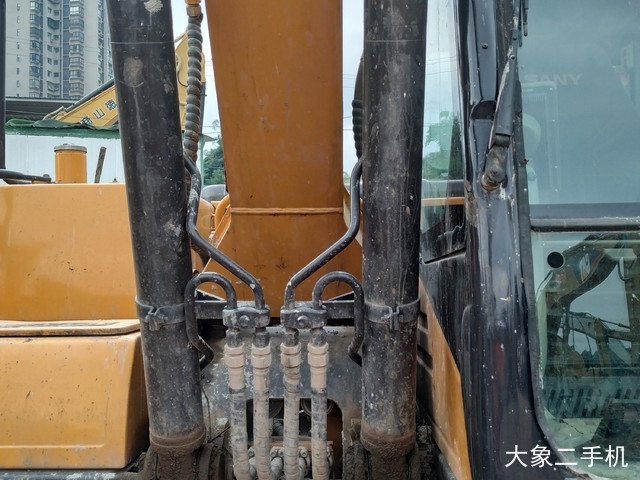 三一重工 SY135C 挖掘机