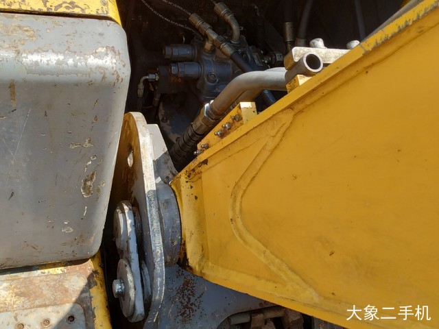 徐工 XE135B 挖掘机