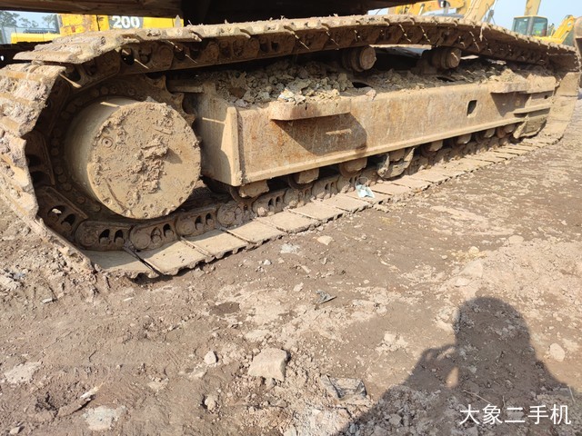 徐工 XE215D 挖掘机