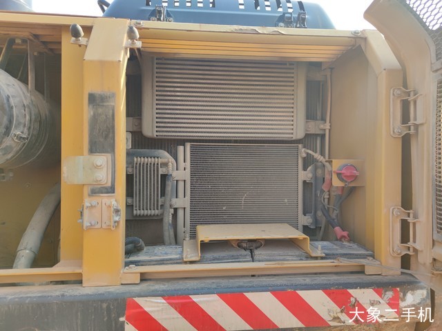 徐工 XE215D 挖掘机