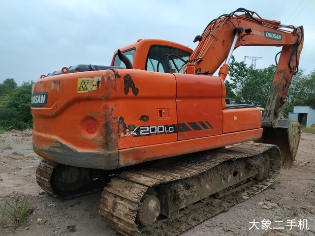 斗山 DX150LC 挖掘机