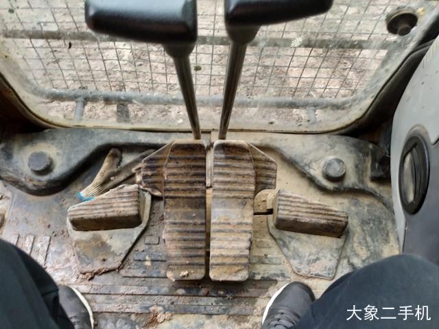 小松 PC240LC-8 挖掘机